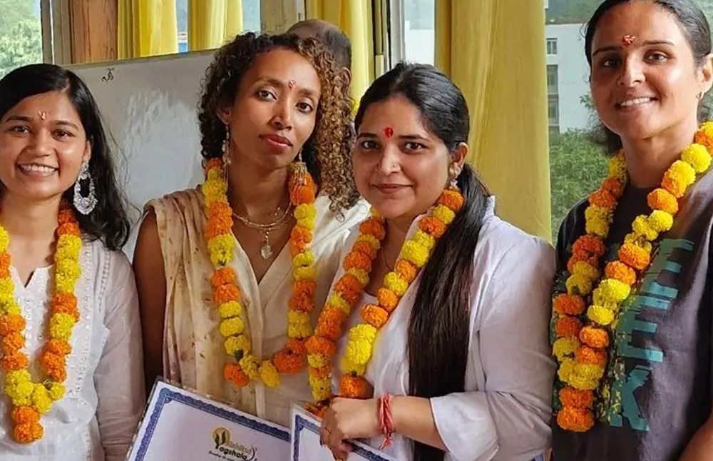 Rishikul Yogshala Online