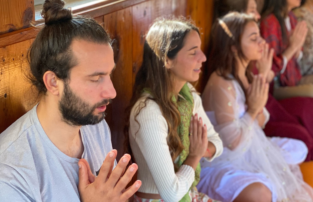 Rishikul Yogshala Online